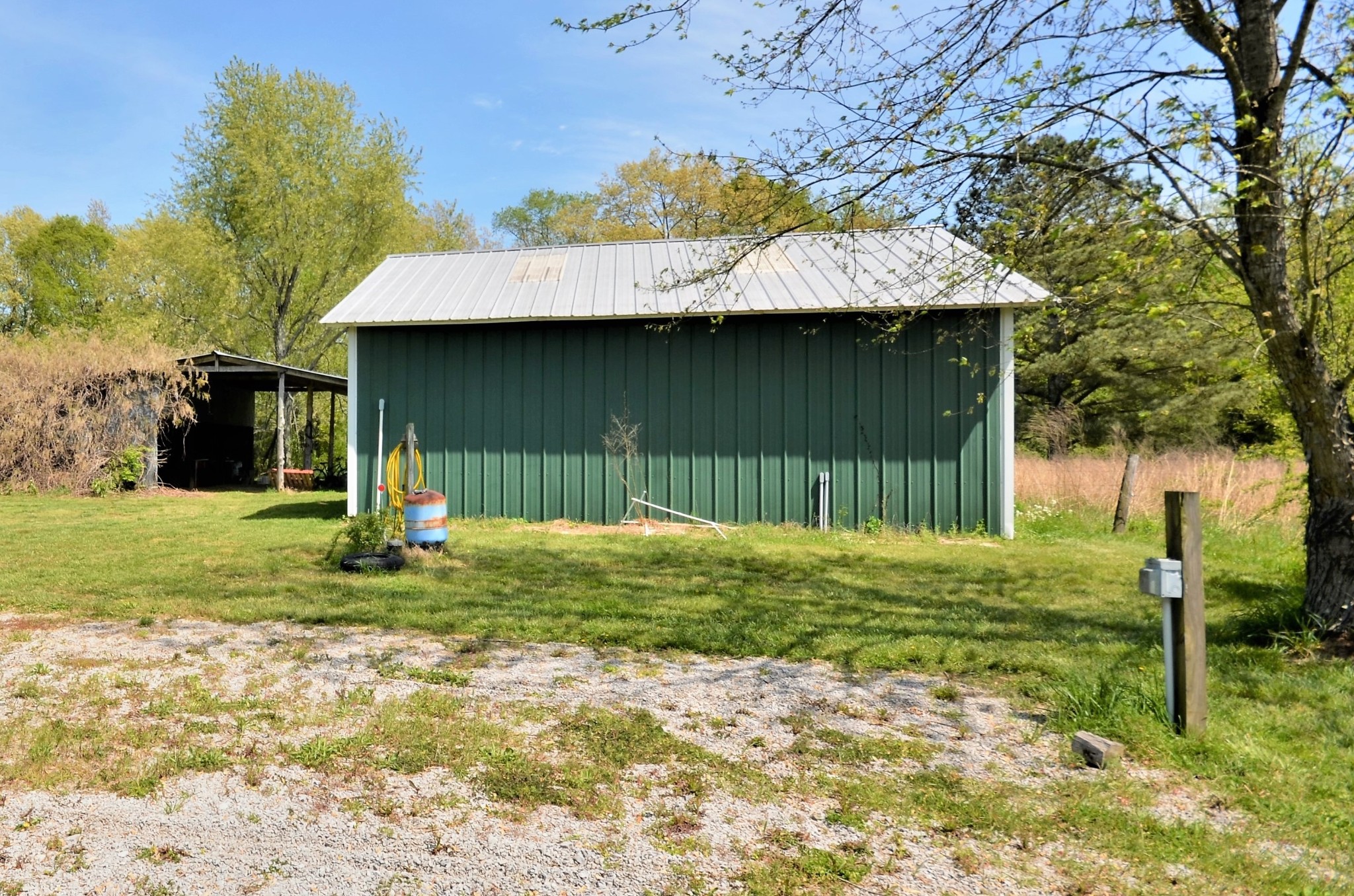 30 Remke Road Lawrenceburg, TN 38464 - Photo 31 of 49 a backyard of a house with lots of green space