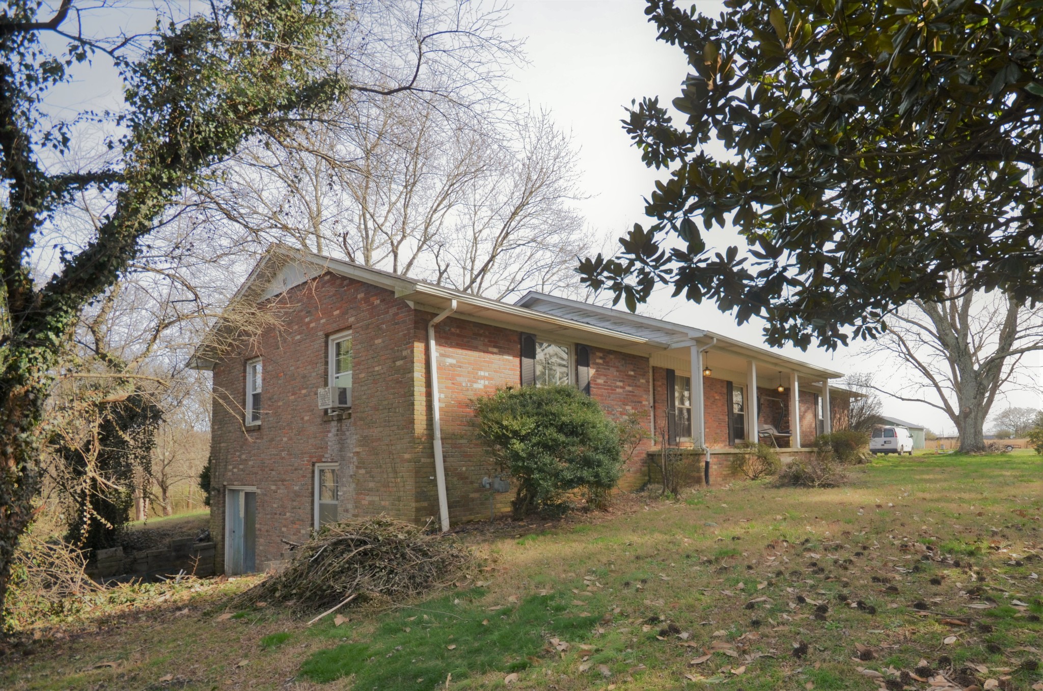 30 Remke Road Lawrenceburg, TN 38464 - Photo 48 of 49 a front view of a house with garden