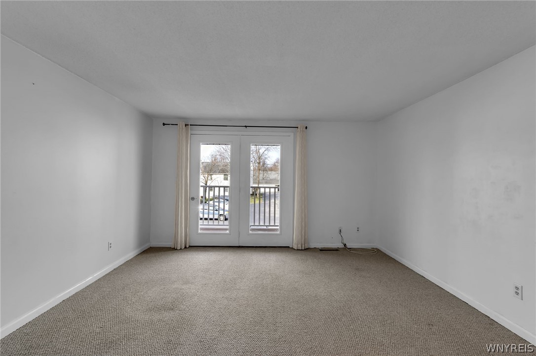 4617 Chestnut Ridge Road, Unit F Amherst, NY 14228 - Photo 7 of 30