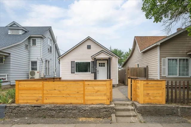 $289,900 | 1718 West Dean Avenue, Spokane, WA 99201