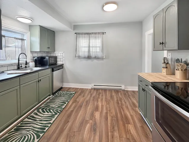 $289,900 | 1718 West Dean Avenue, Spokane, WA 99201