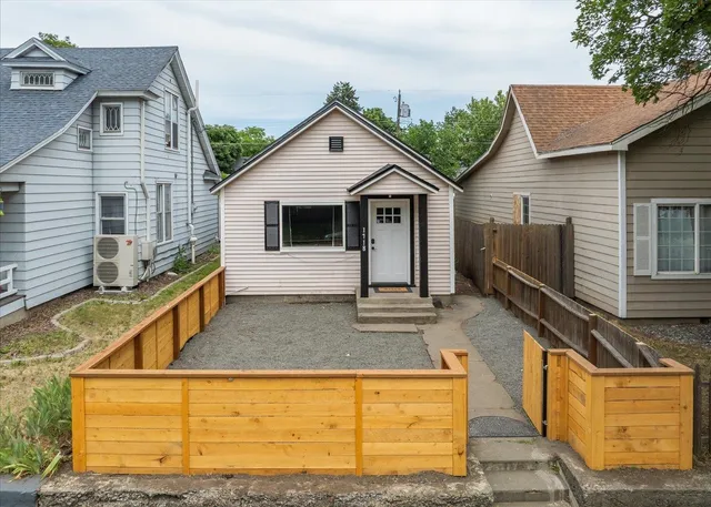 $289,900 | 1718 West Dean Avenue, Spokane, WA 99201