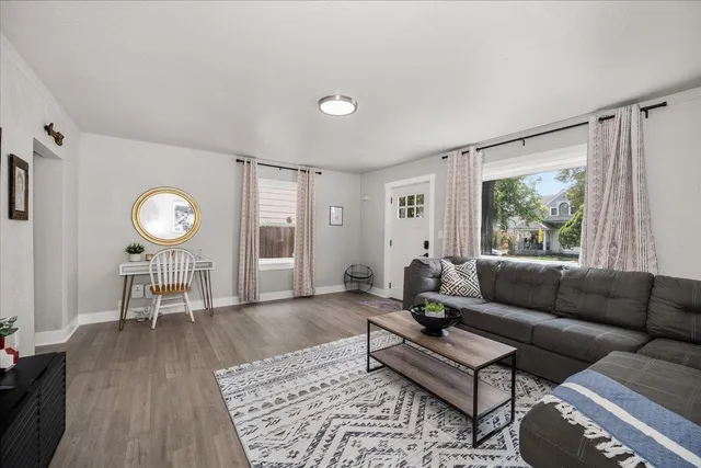 $289,900 | 1718 West Dean Avenue, Spokane, WA 99201