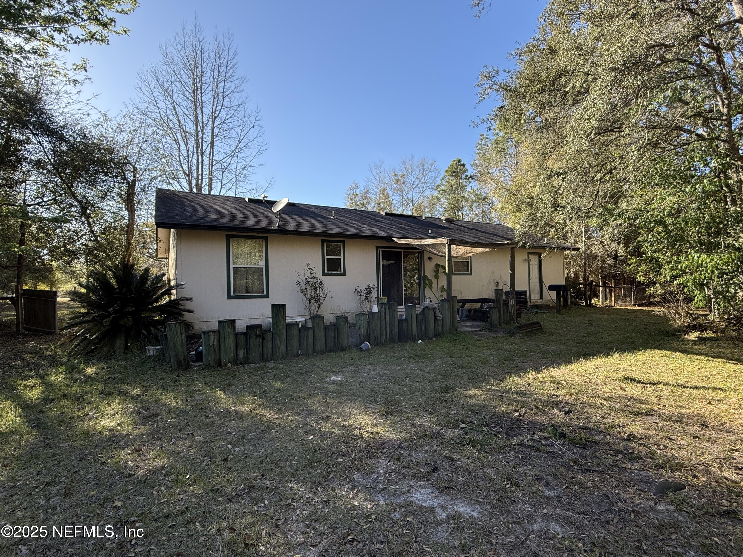 24 Azalea Avenue Middleburg, FL 32068 - Photo 25 of 36 Back of house