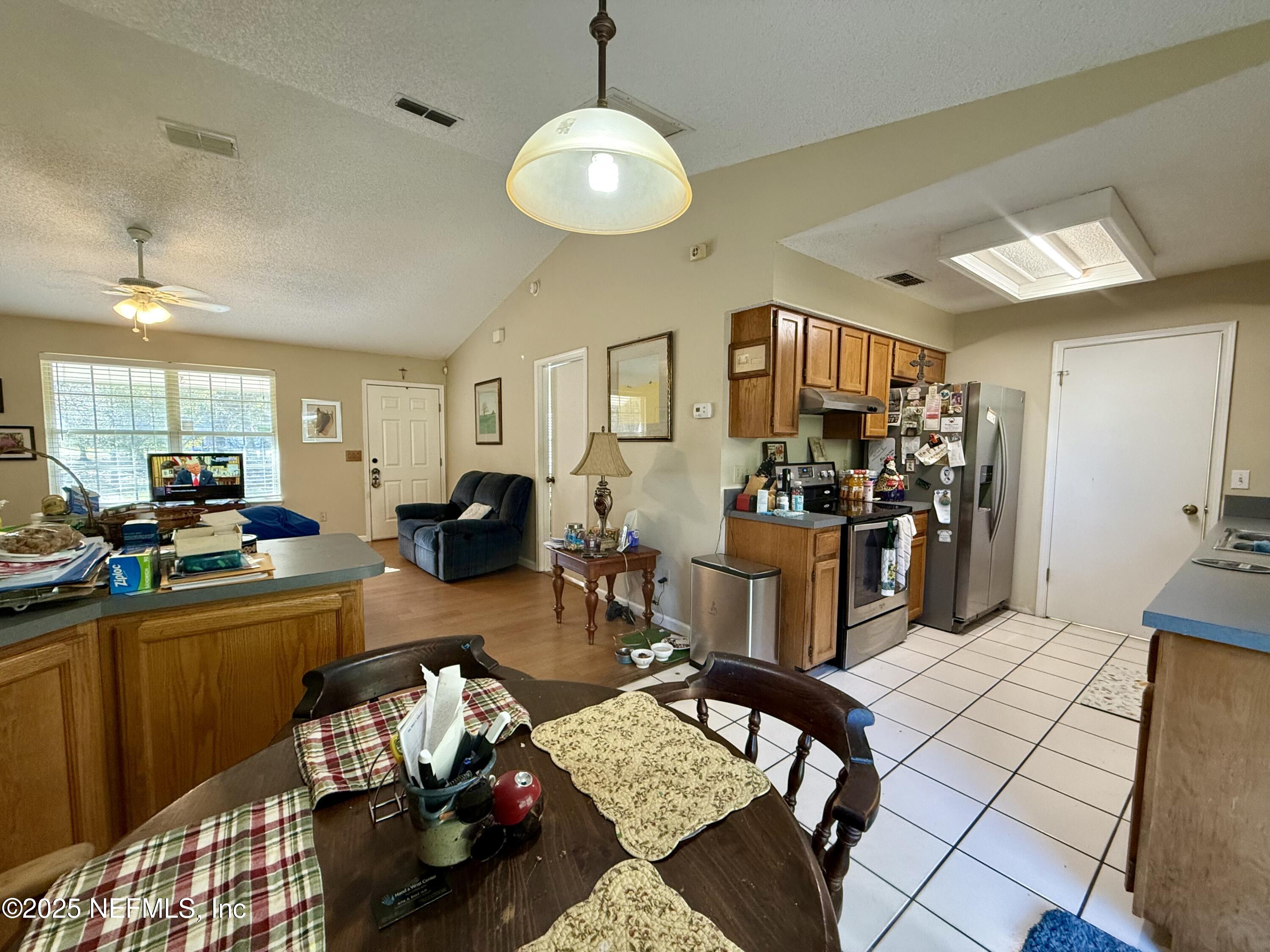 24 Azalea Avenue Middleburg, FL 32068 - Photo 5 of 36 Breakfast Area