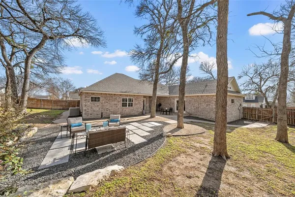 $464,900 | 117 Lost Oaks Drive, Waco, TX 76705