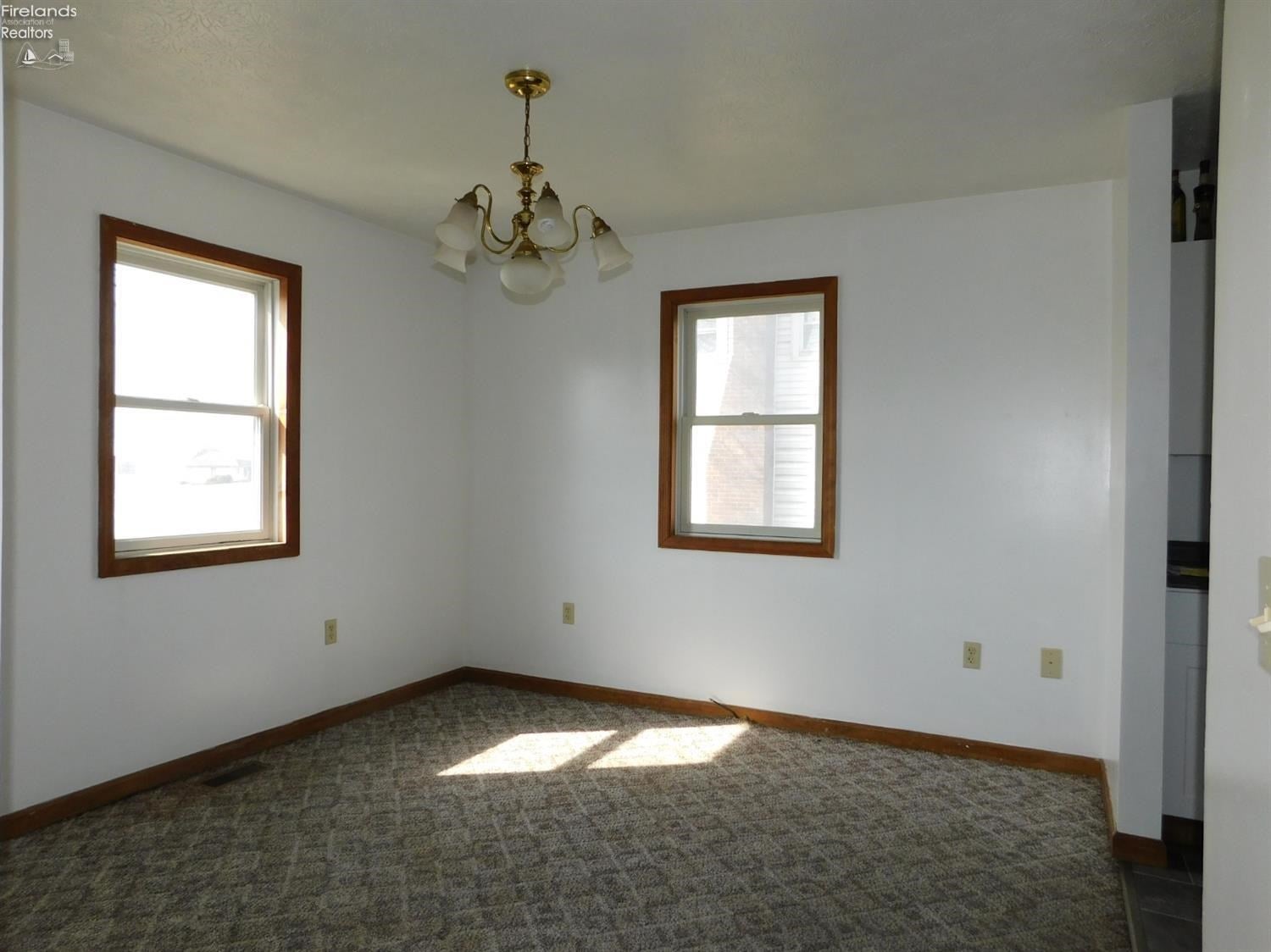 190 North Ridge Street Monroeville, OH 44847 - Photo 5 of 16 Gallery Image 5