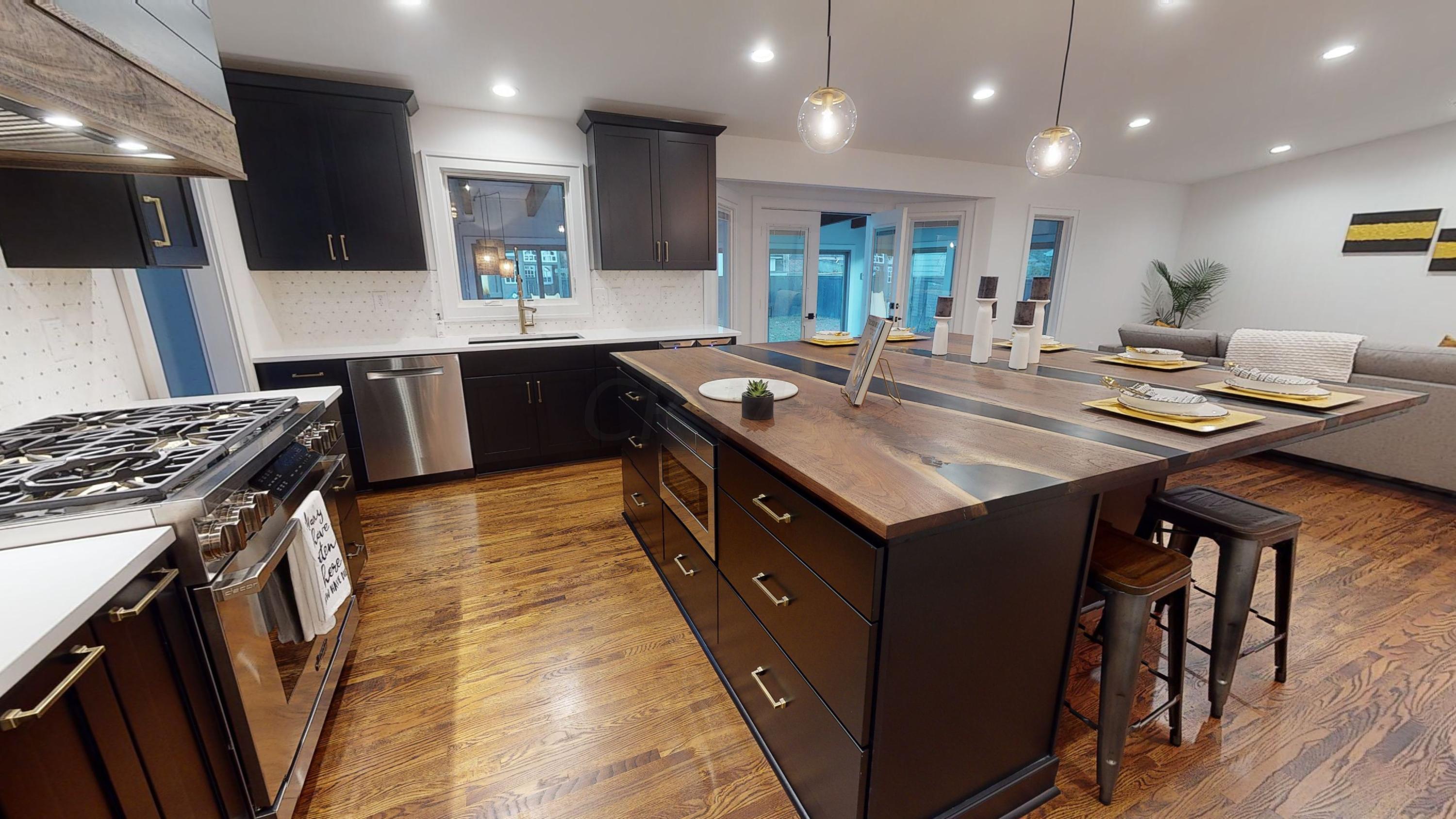 1772 Coventry Road Columbus, OH 43212 - Photo 4 of 34