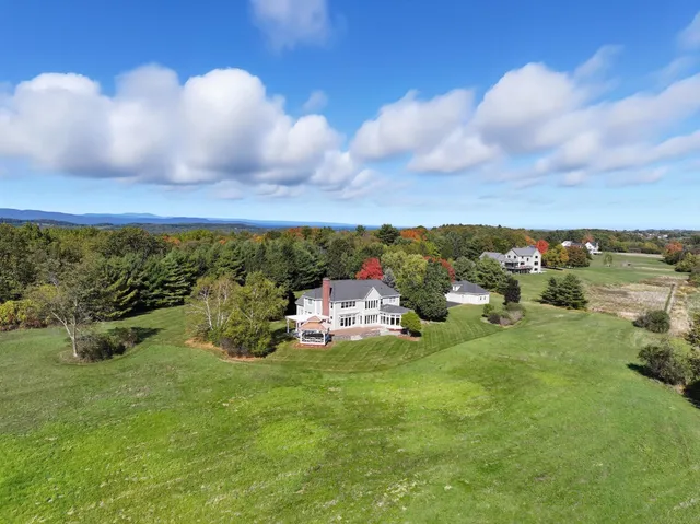 $1,995,000 | 6 Luke Lane, Shelburne, VT 05482