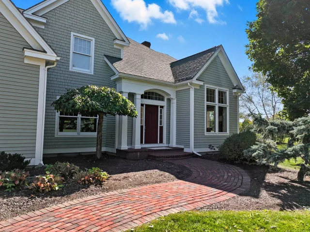 $1,995,000 | 6 Luke Lane, Shelburne, VT 05482