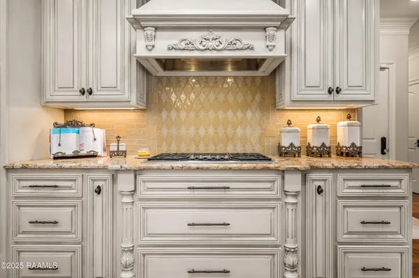 $999,900 | 353 Gentry Drive, Washington, LA 70589