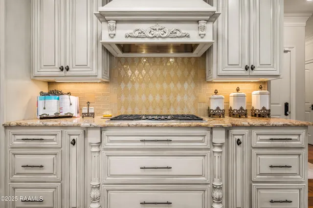 $999,900 | 353 Gentry Drive, Washington, LA 70589