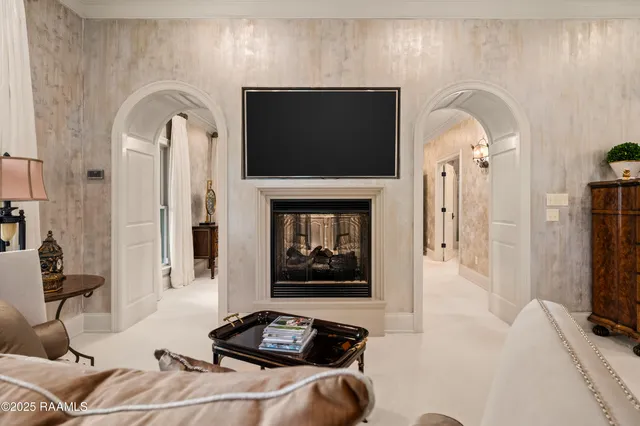 $999,900 | 353 Gentry Drive, Washington, LA 70589