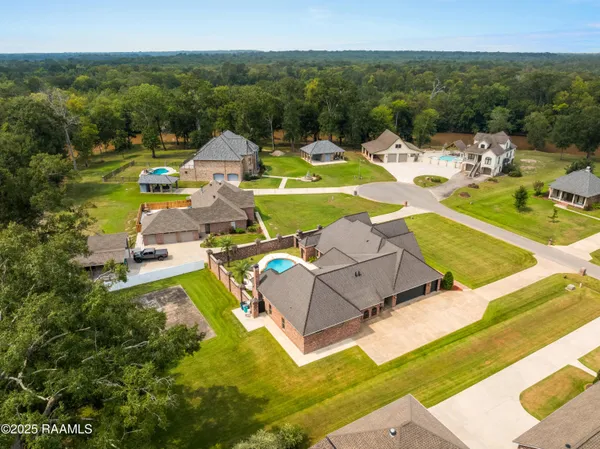 $999,900 | 353 Gentry Drive, Washington, LA 70589