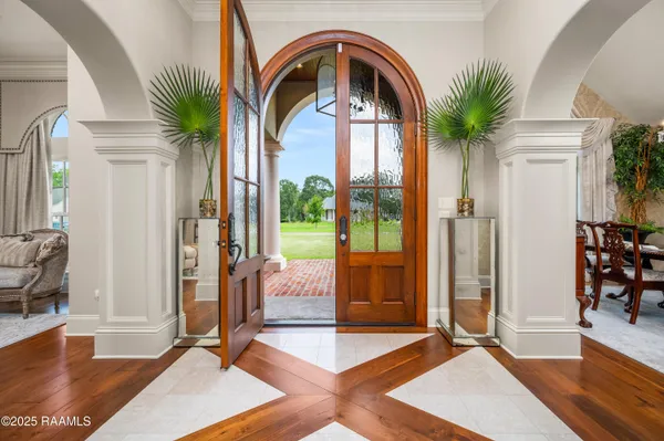 $999,900 | 353 Gentry Drive, Washington, LA 70589