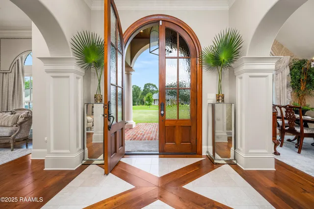 $999,900 | 353 Gentry Drive, Washington, LA 70589