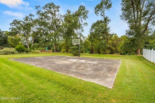 $999,900 | 353 Gentry Drive, Washington, LA 70589