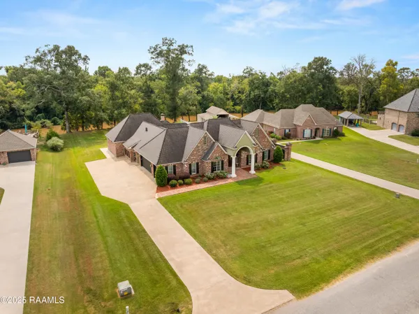 $999,900 | 353 Gentry Drive, Washington, LA 70589