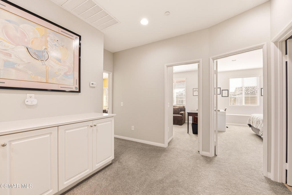 2964 Camelita Way, Unit C Simi Valley, CA 93063 - Photo 16 of 42 a view of a hallway with bathroom