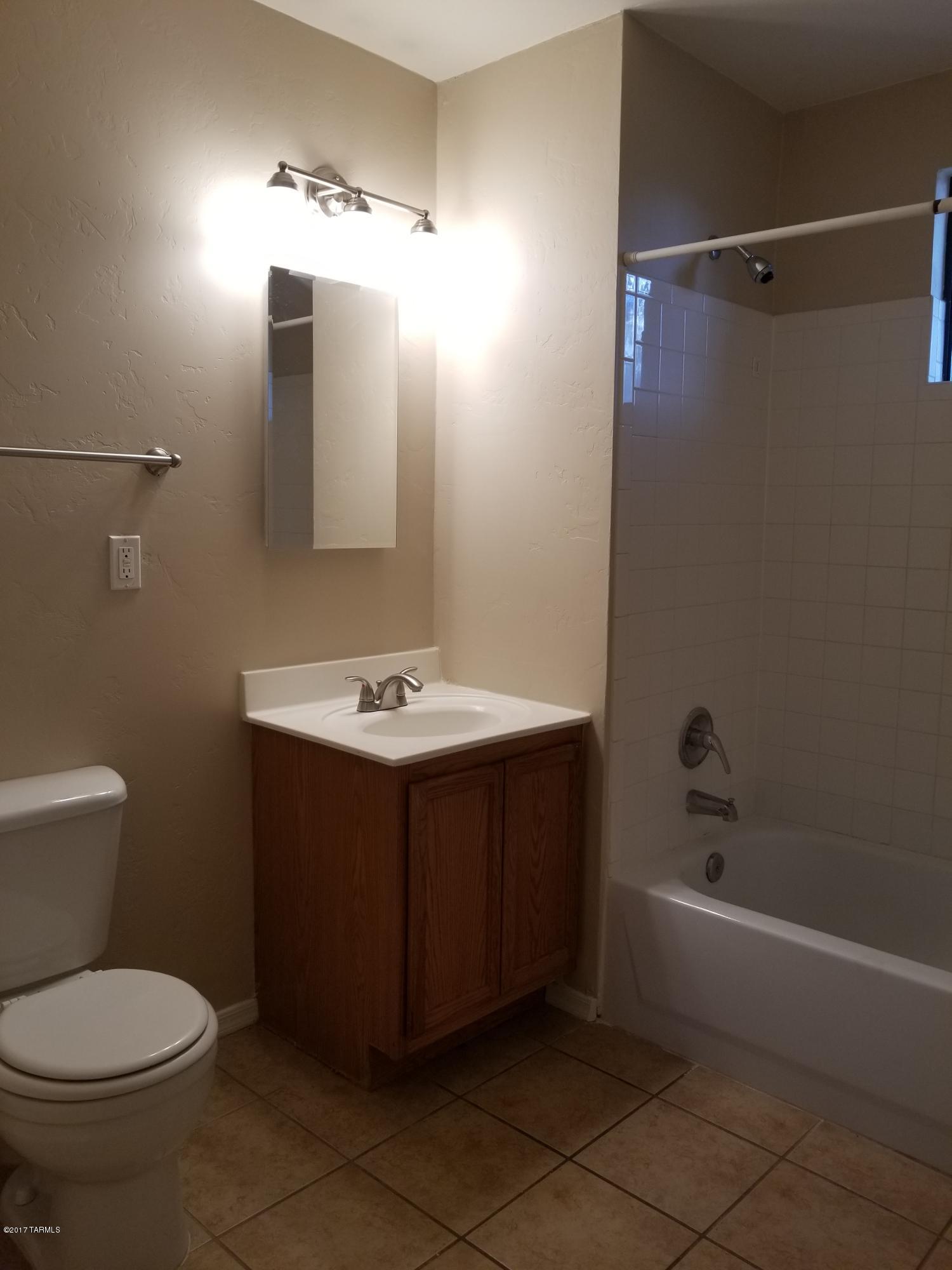 350 North Silverbell Road, Unit 147 Tucson, AZ 85745 - Photo 11 of 16