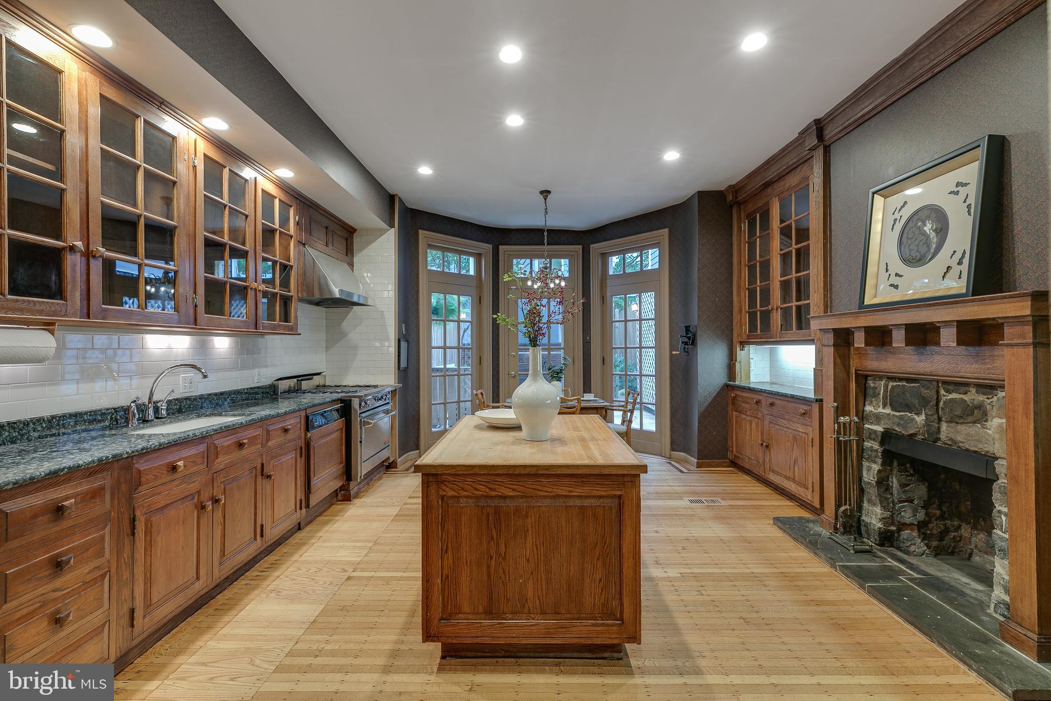 2121 Spruce Street Philadelphia, PA 19103 - Photo 13 of 59