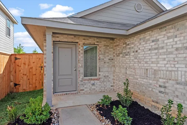 $1,700 | 1525 San Sebastien Drive, Conroe, TX 77301