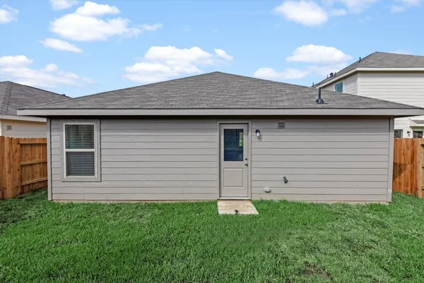 $1,700 | 1525 San Sebastien Drive, Conroe, TX 77301