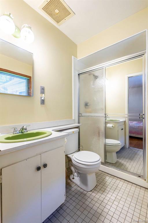 23605 Rockingham Street Southfield, MI 48033 - Photo 22 of 52