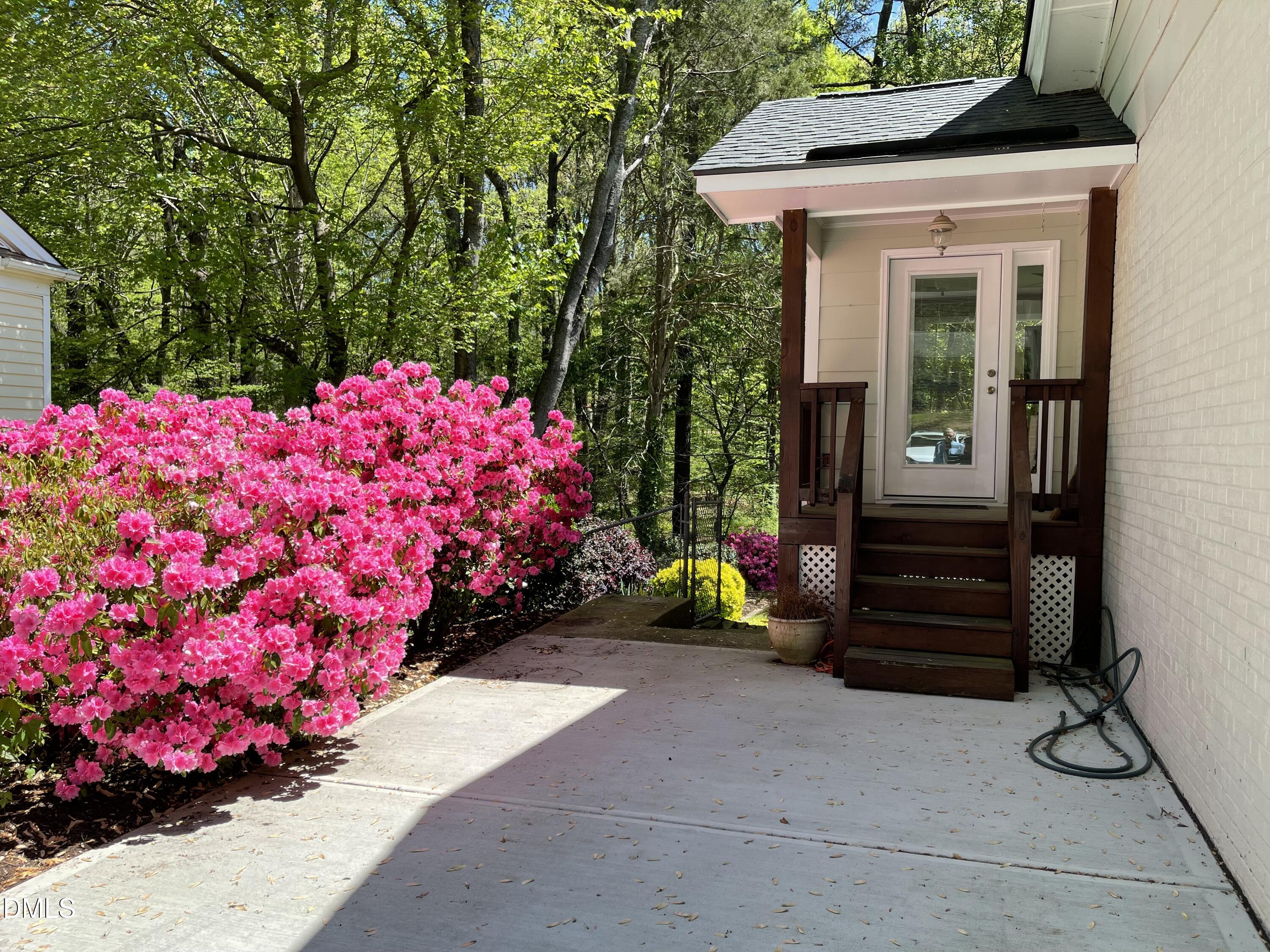 4716 Radcliff Road Raleigh, NC 27609 - Photo 3 of 37 IMG_3145
