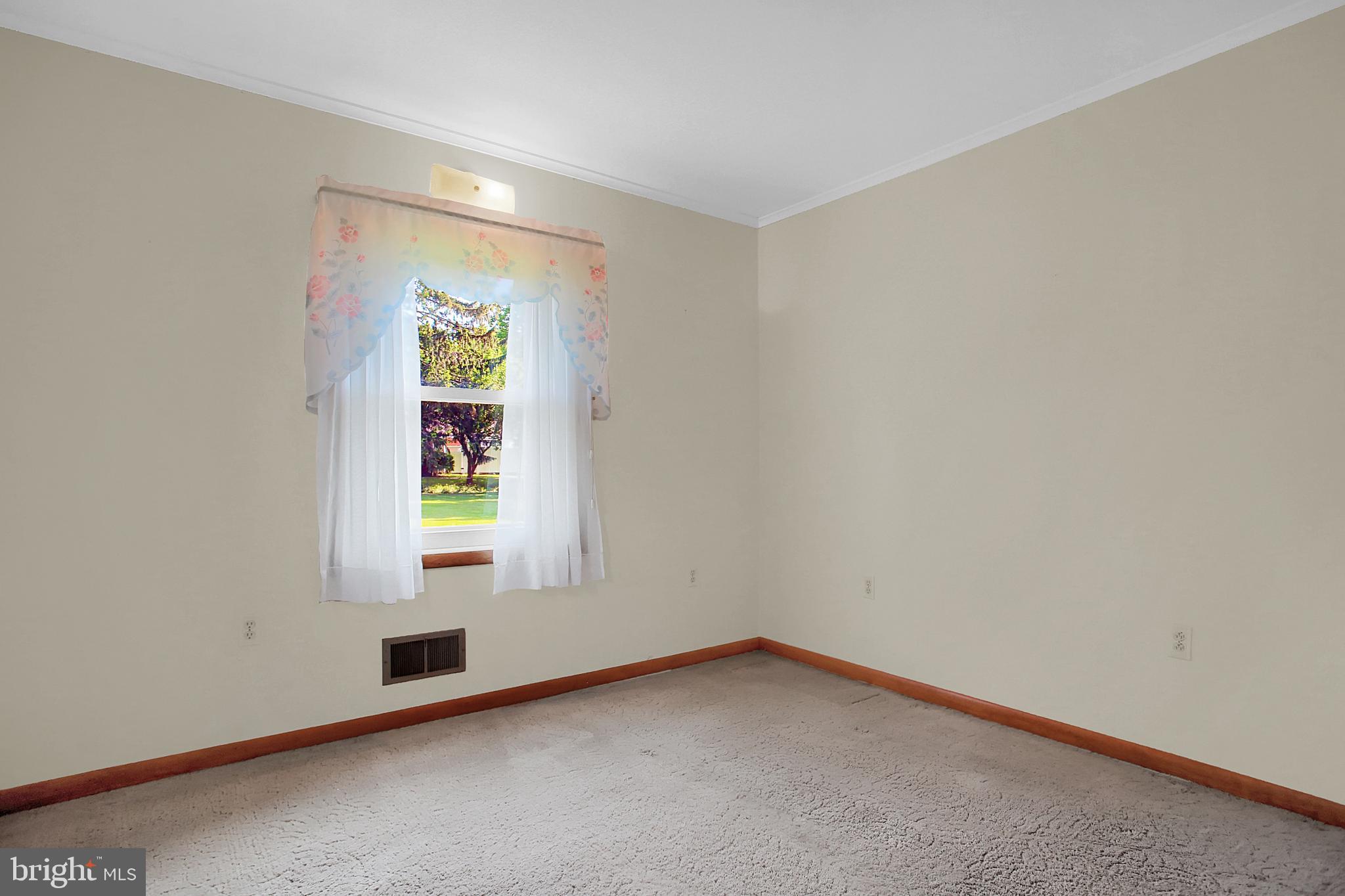 1492 Simpson Ferry Road New Cumberland, PA 17070 - Photo 15 of 35 Gallery Image 15