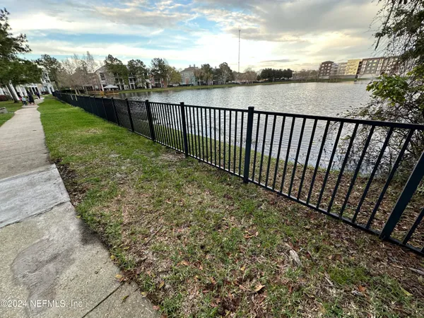 $1,665 | 8550 Touchton Road, Unit 1323, Jacksonville, FL 32216