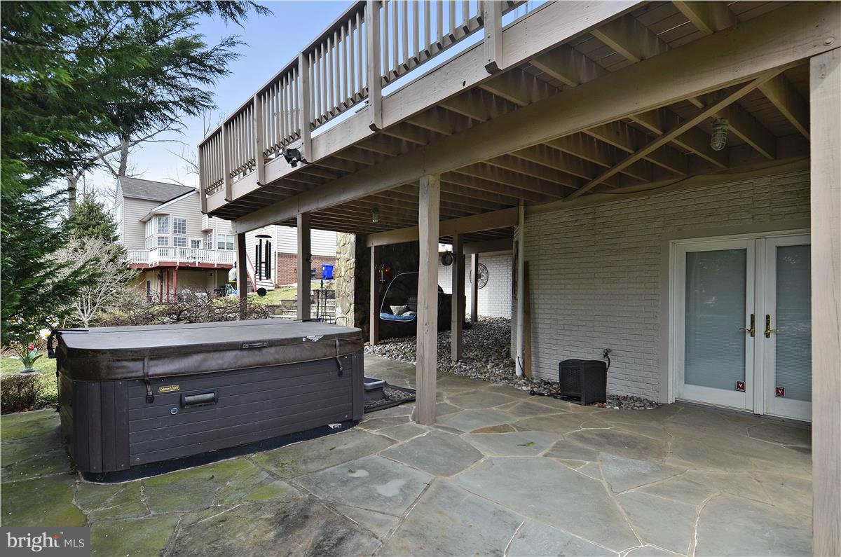 8200 Brink Road Gaithersburg, MD 20882 - Photo 29 of 30 Exterior (Rear)