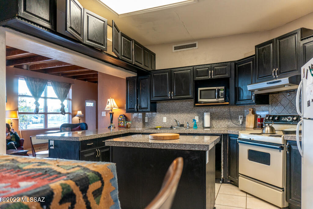 32 West Rillito Street Tucson, AZ 85705 - Photo 11 of 49