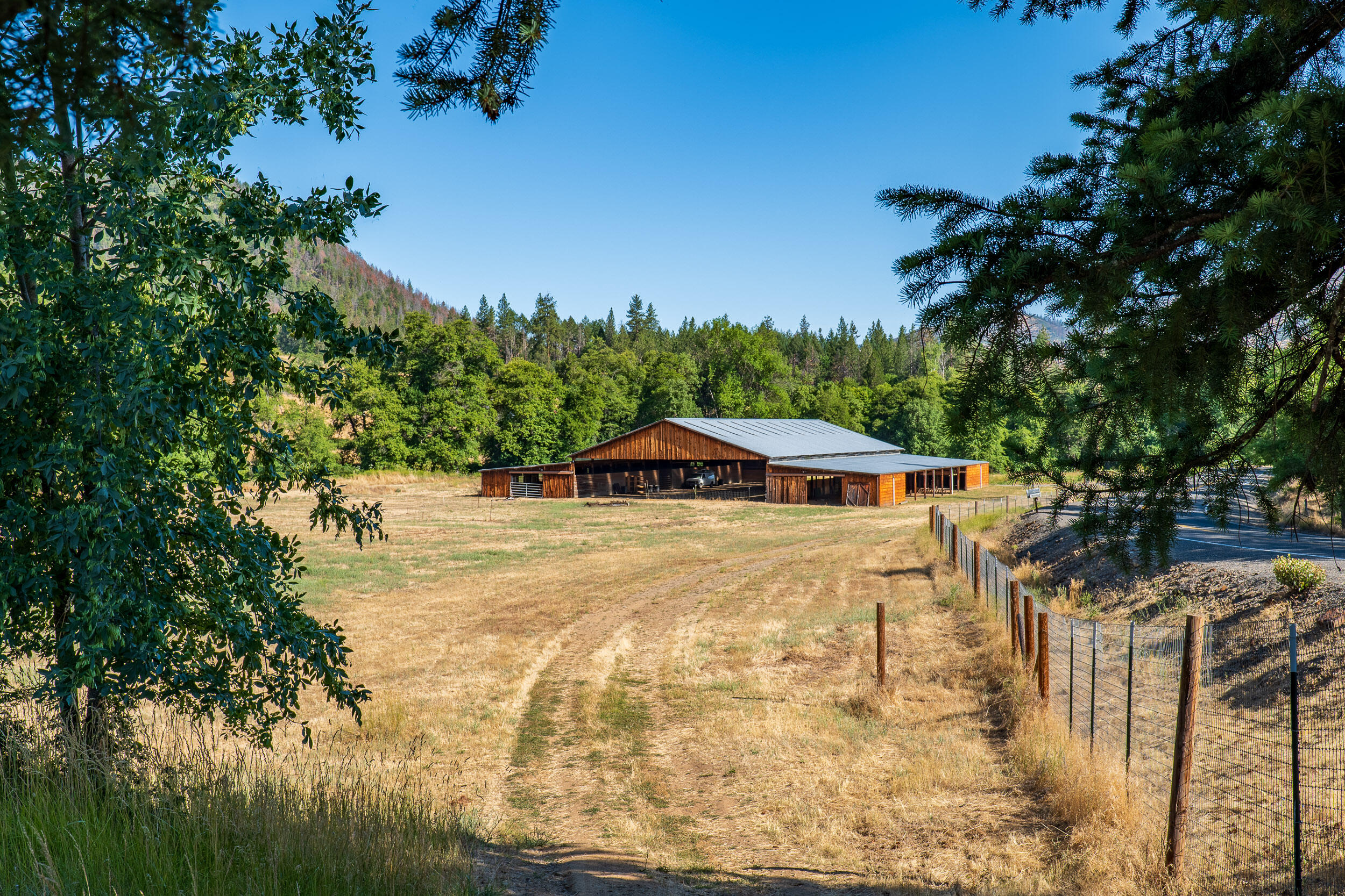 3732-3786 Little Applegate Road Jacksonville, OR 97530 - Photo 53 of 72 44
