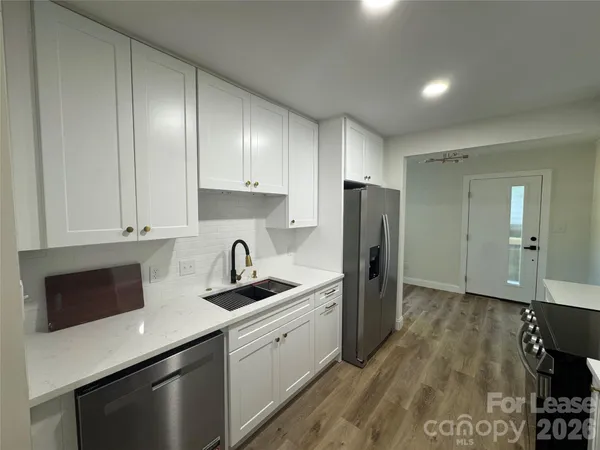 $1,895 | 1802 Academy Street, Charlotte, NC 28205