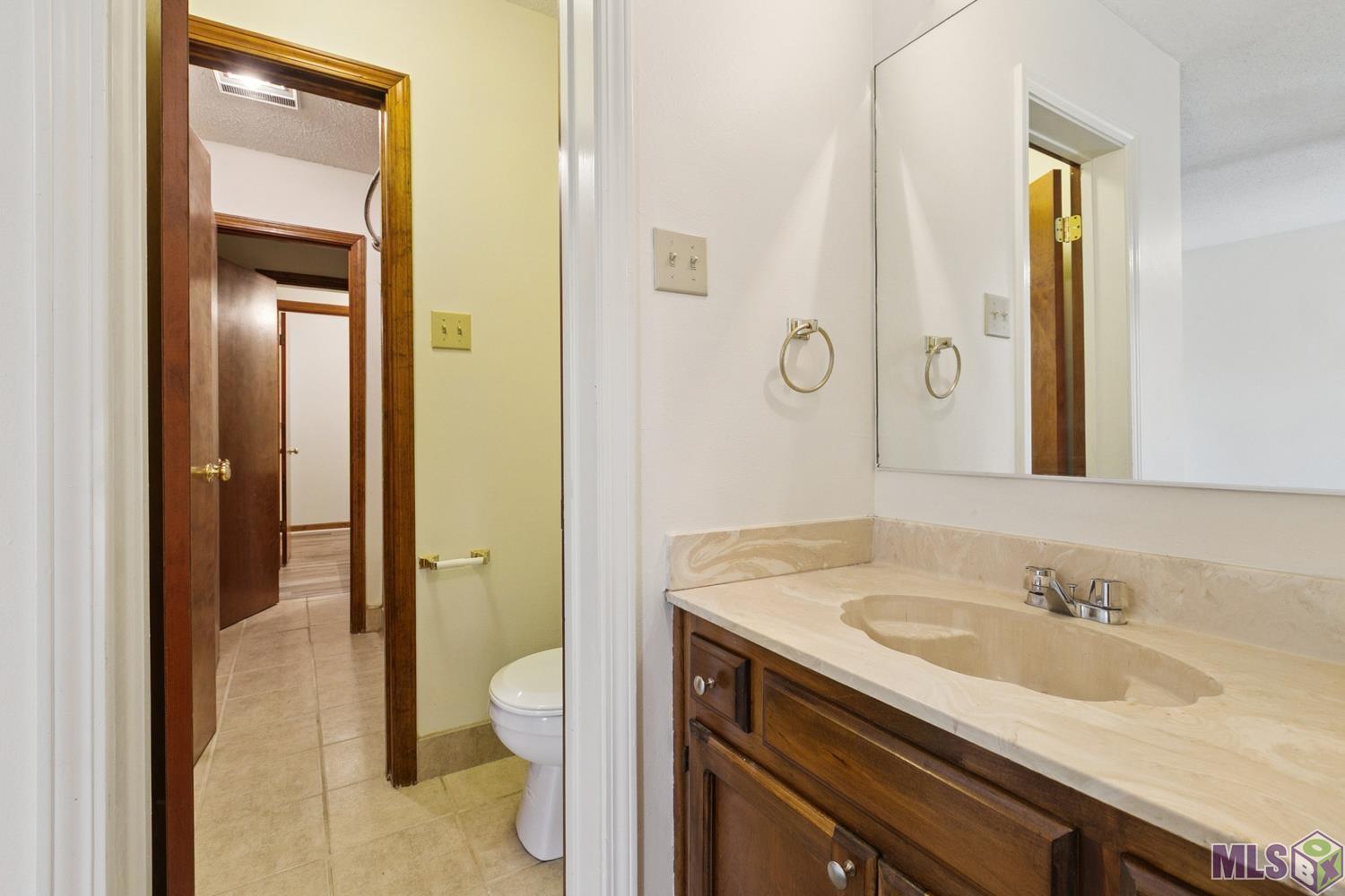 923 Ridgepoint Court, Unit 923 Baton Rouge, LA 70810 - Photo 13 of 16