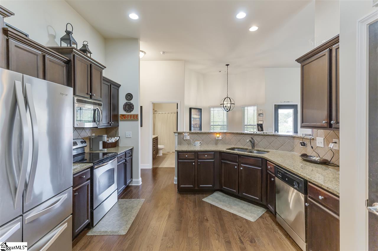 1016 Carlisle Place Anderson, SC 29621 - Photo 10 of 28 Gallery Image 10