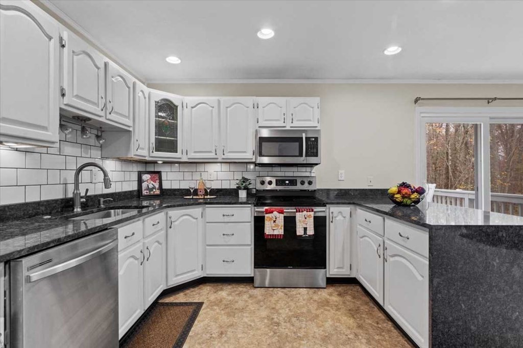 220 Ward Hill Road Phillipston, MA 01331 - Photo 9 of 28 Gallery Image 9