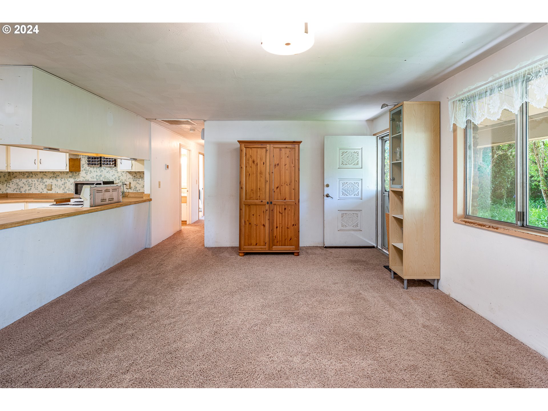 25683 Perkins Road Veneta, OR 97487 - Photo 9 of 41 Gallery Image 9