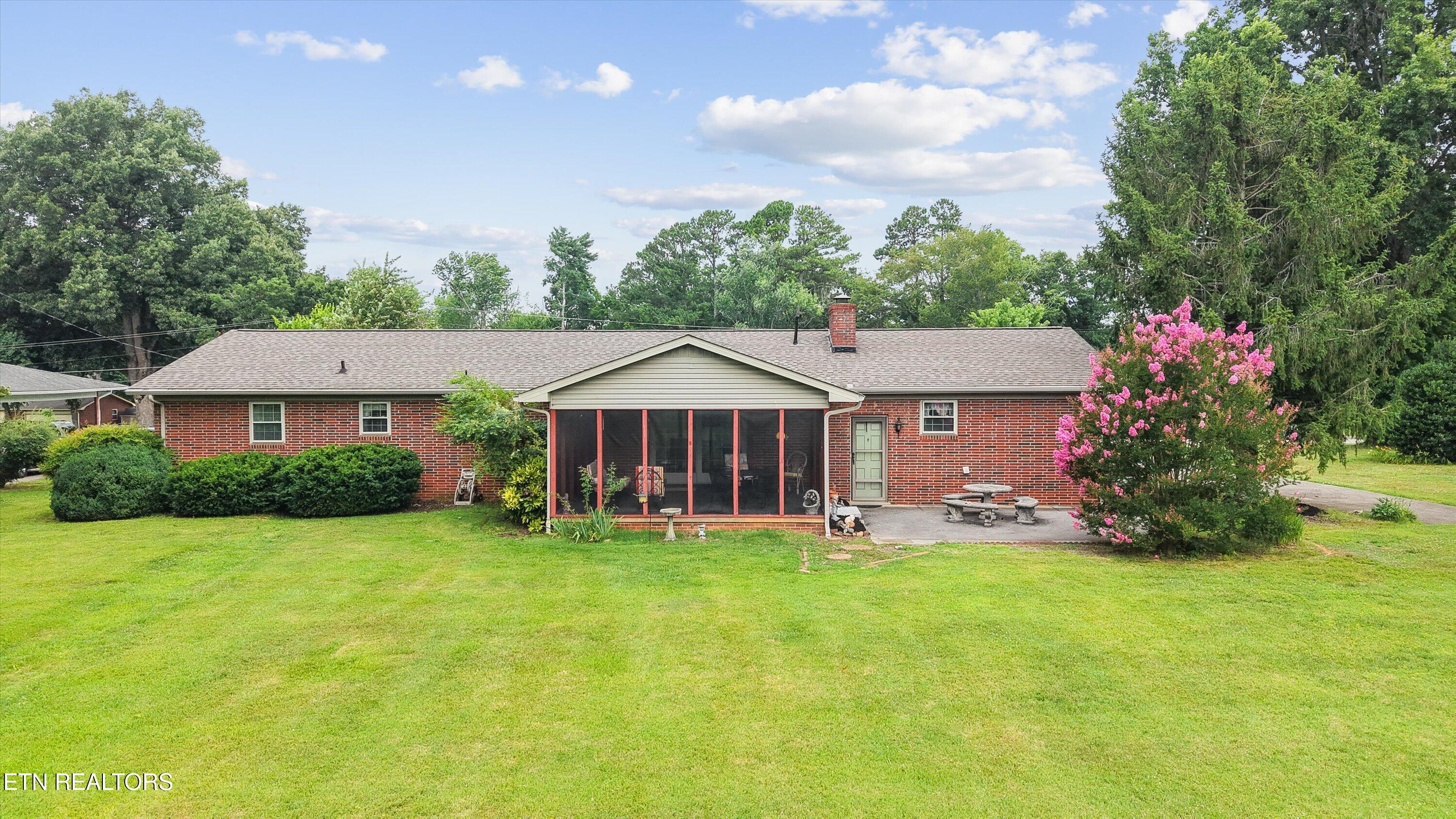 827 West Cunningham Street Alcoa, TN 37701 - Photo 31 of 43 37-827 W Cunningham St07