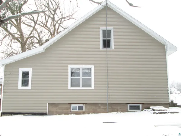 $599,000 | 9255 East West Homestead Road, Poplar, WI 54864