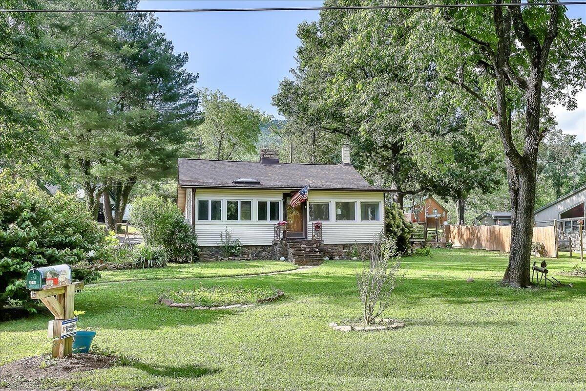 3525 Bennett Springs Road Salem, VA 24153 - Photo 1 of 1 03-3525 Bennett Springs Rd_03