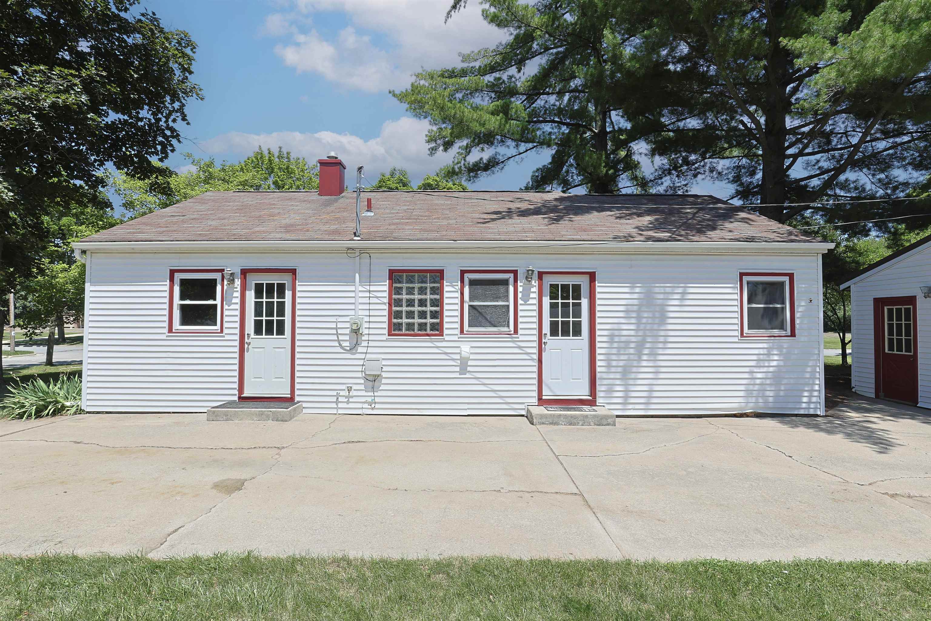 1002 East Sugnet Road Midland, MI 48642 - Photo 25 of 28