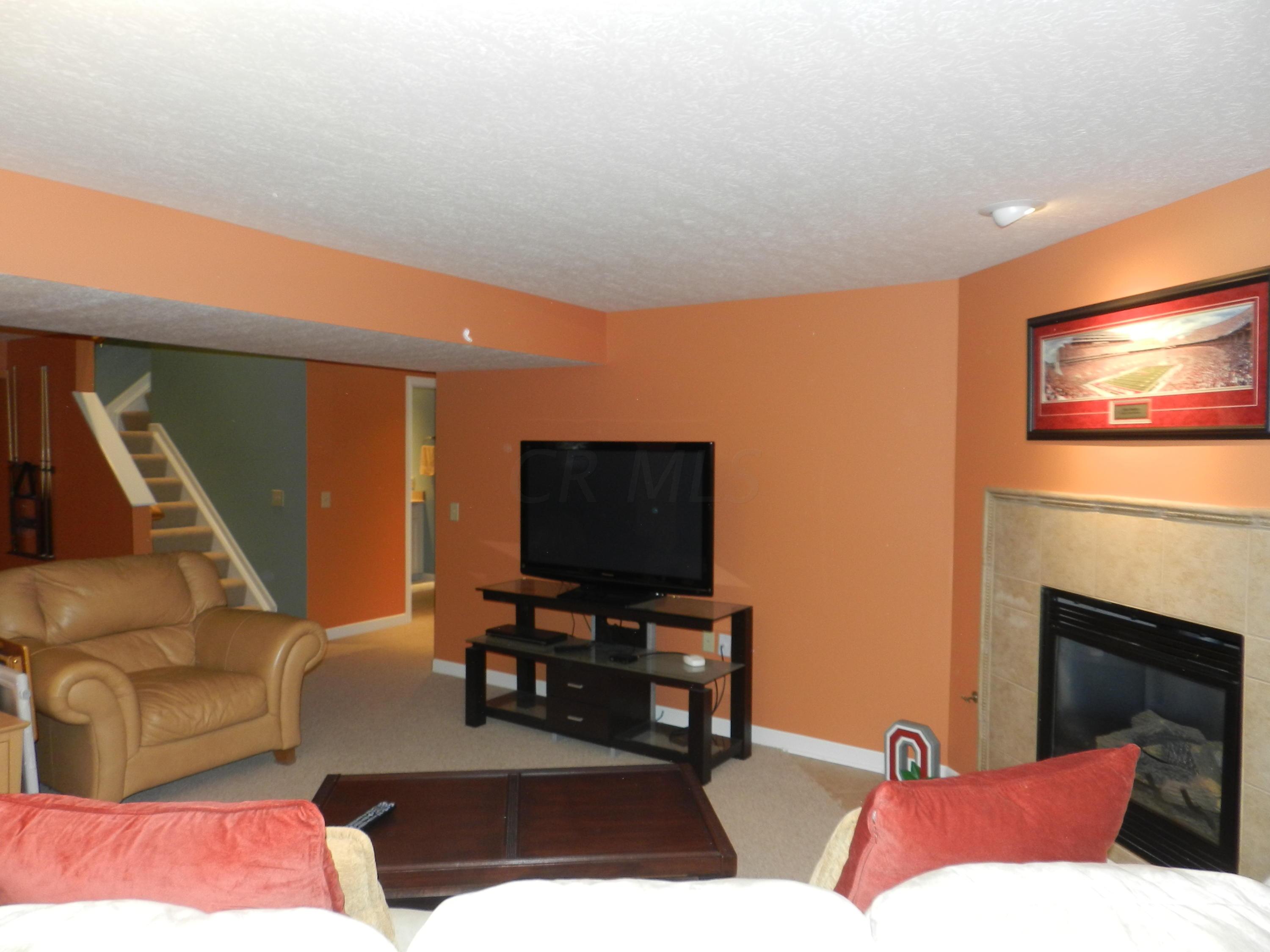 8341 Smoky Row Road Dublin, OH 43016 - Photo 16 of 42