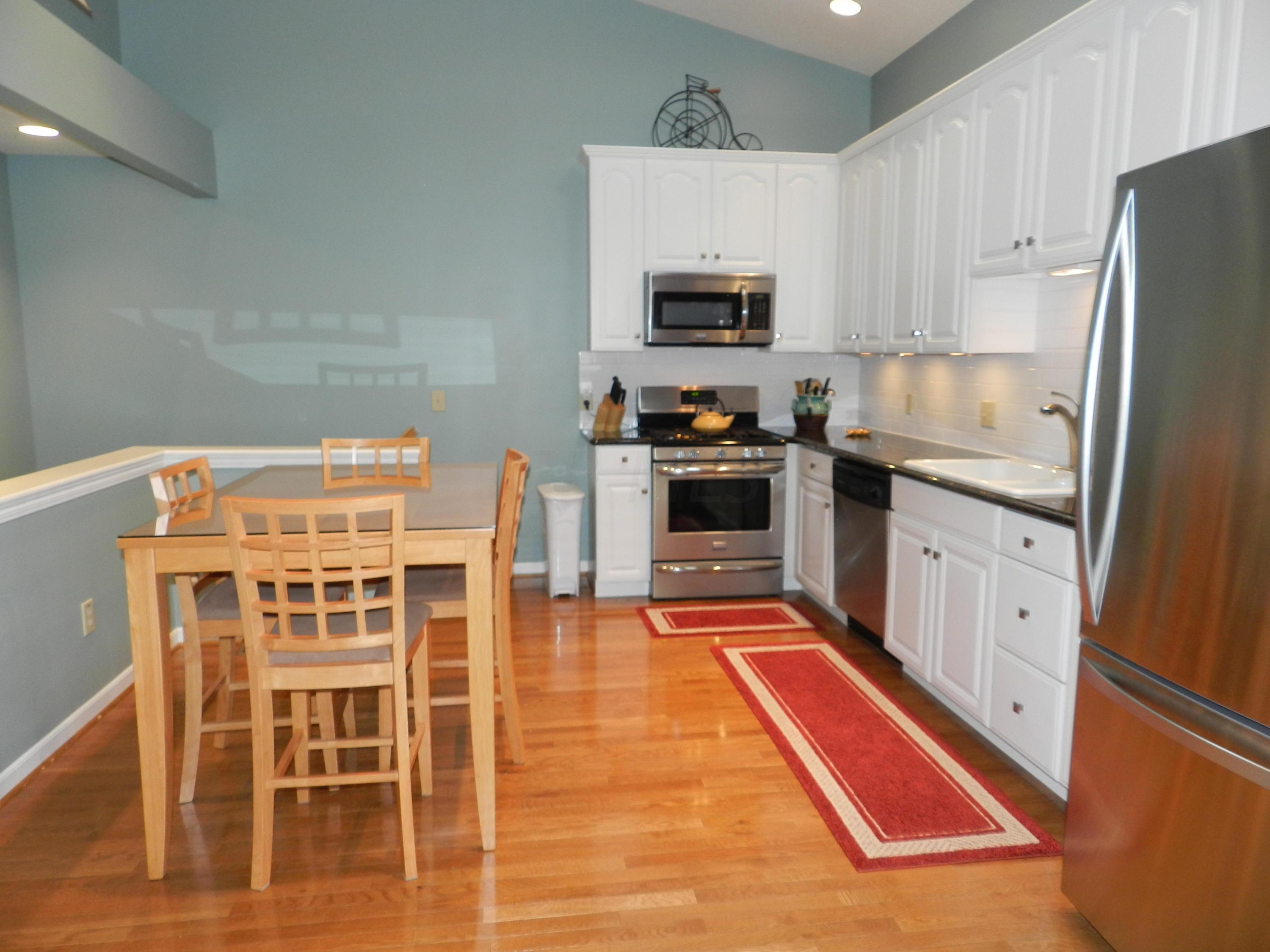 8341 Smoky Row Road Dublin, OH 43016 - Photo 4 of 42