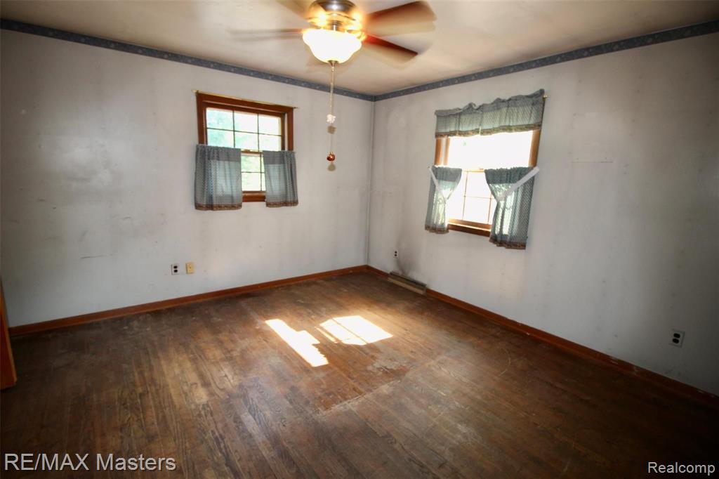 12040 Creek Road Carleton, MI 48117 - Photo 22 of 47
