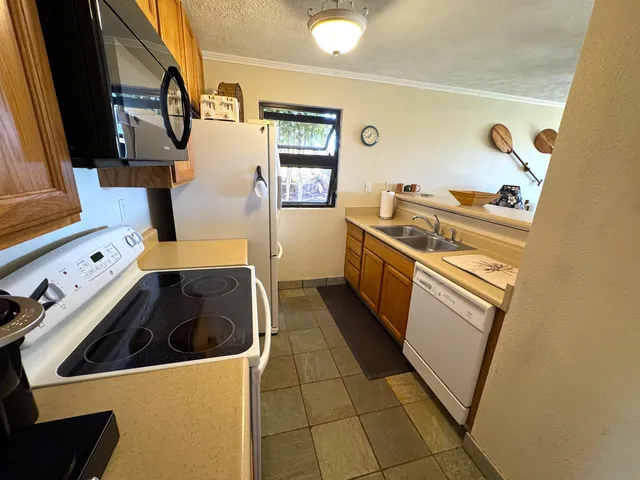 $319,000 | 50 Kepuhi Place, Unit 110, Maunaloa, HI 96770