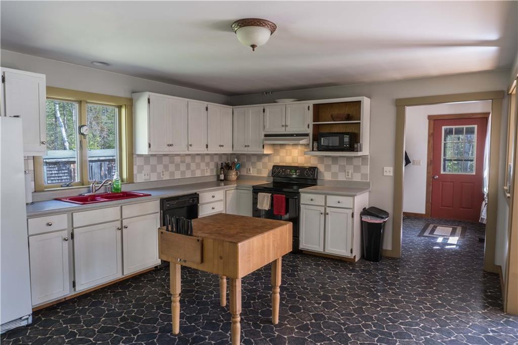 31 Narrows Road Nobleboro, ME 04555 - Photo 3 of 35 Photo