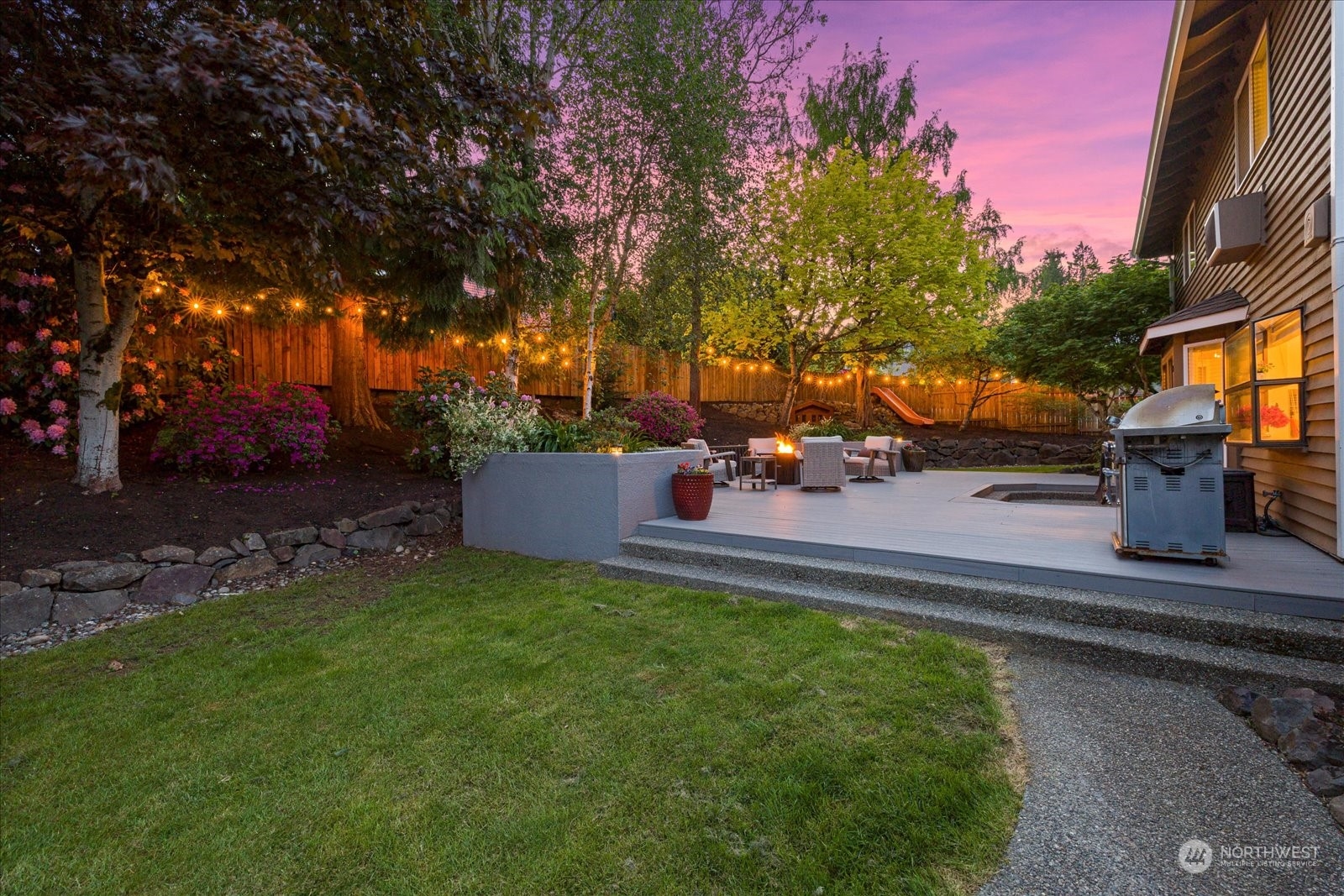 16520 4th Drive Southeast Bothell, WA 98012 - Photo 28 of 32 a view of a park with large trees