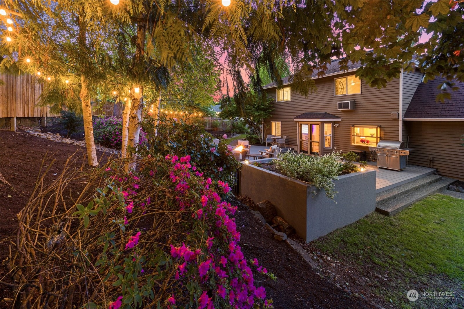 16520 4th Drive Southeast Bothell, WA 98012 - Photo 29 of 32 a front view of a house with a yard